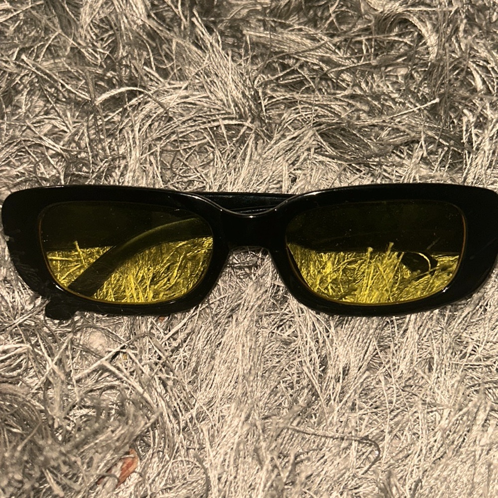 Y2K style Retro Rectangle Sunglasses Women Girls Vintage Eyewear Wide Fashion